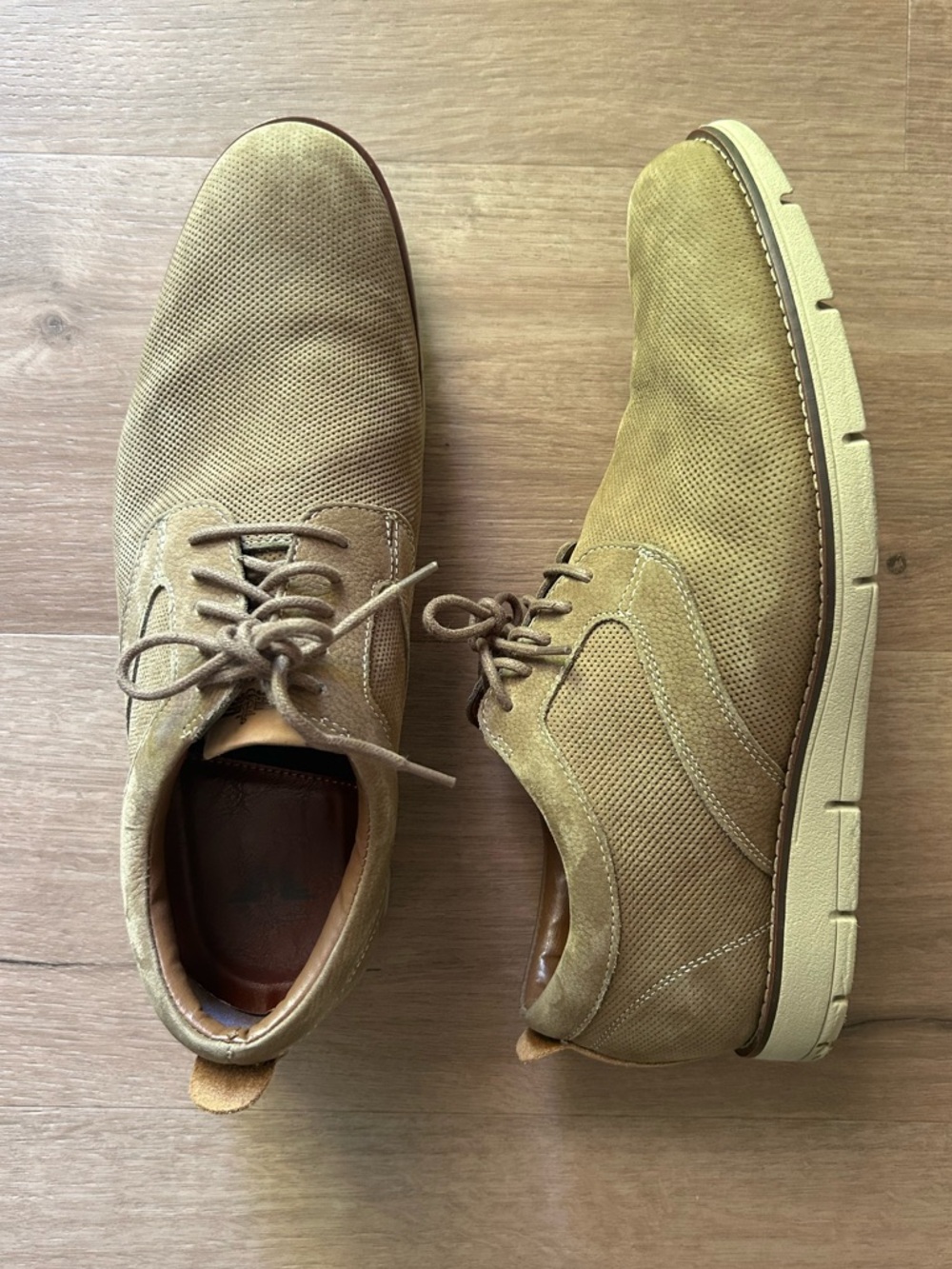 Dockers Men's Light Tan Suede Oxford Lace-Up Shoes